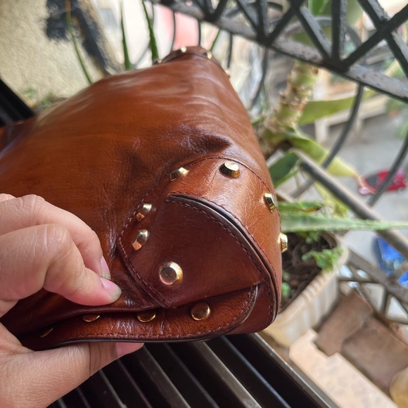 Authentic vintage Tan MK with studs - Picture 17 of 17